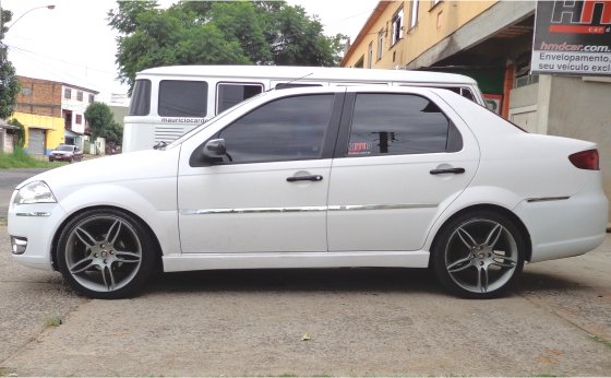 HMD Car Envelopamento