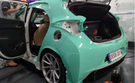 HMD Car Envelopamento
