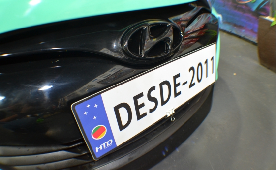 HMD Car Envelopamento